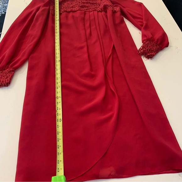 Vintage Red Dress with Lace Front, Sheer Long Sleeves (has hole) size Large . - Picture 10 of 16